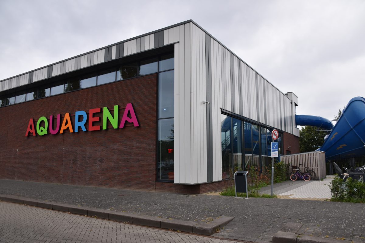 Aquarena, Zwembaden