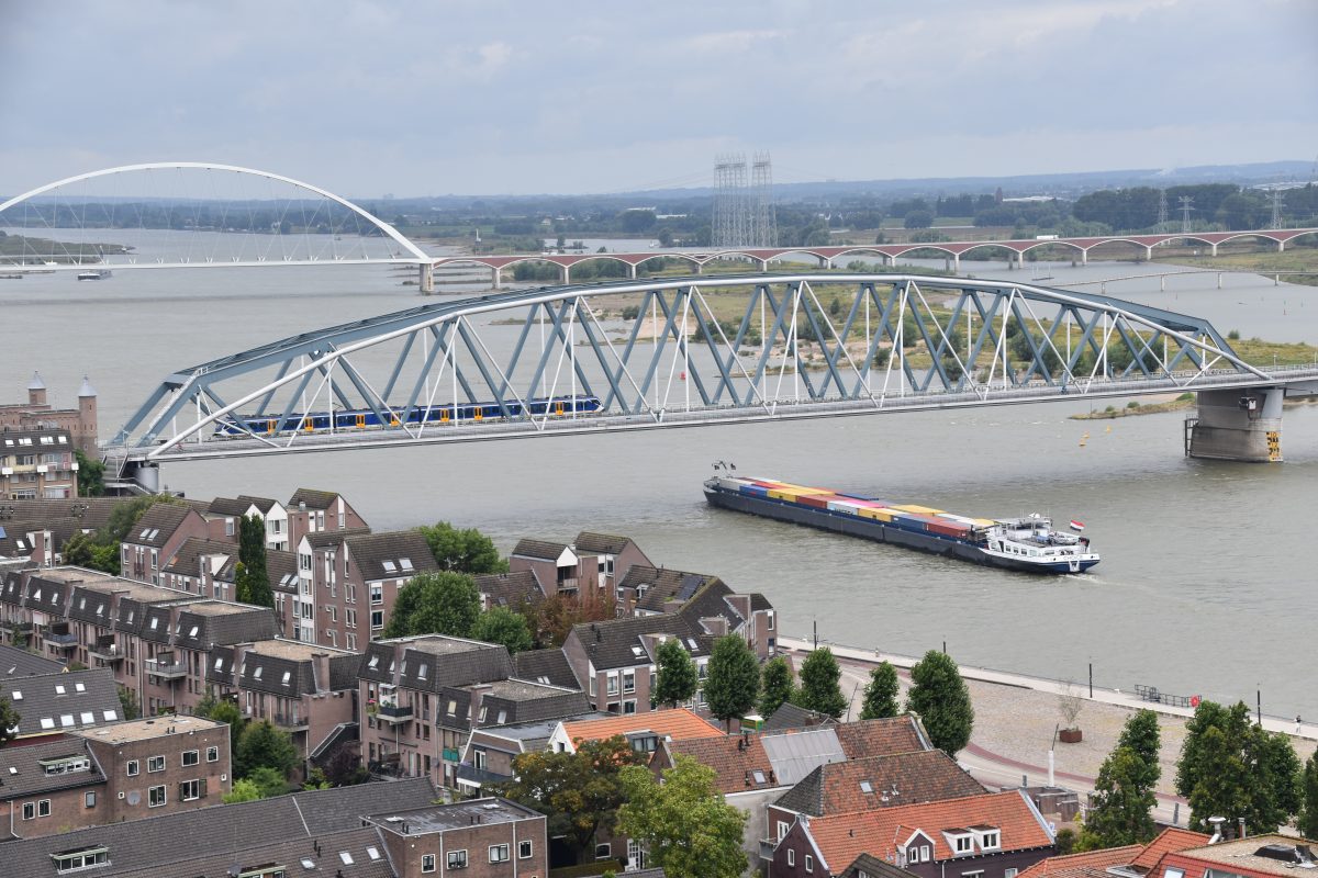 Snelbinder, Bruggen